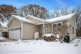 2505 Arbor Forest Drive 11, Lansing, MI 48910