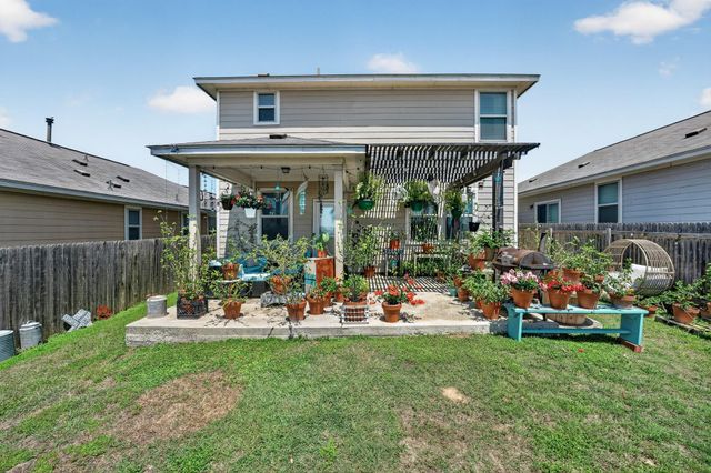 266 Twisted Oaks LN, Buda, TX 78610