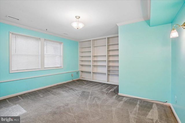 3130 5TH ST N, Arlington, VA 22201