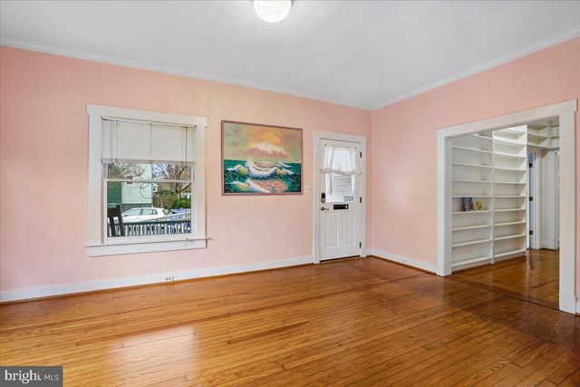 3130 5TH ST N, Arlington, VA 22201