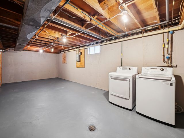 38840 N Park Avenue, Beach Park, IL 60099