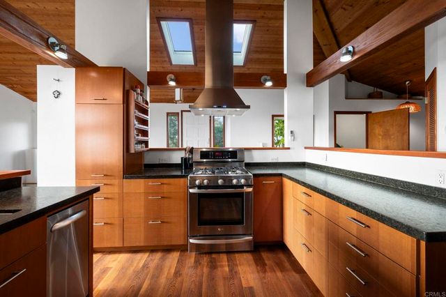 1551 Via Del Corvo, San Marcos, CA 92078