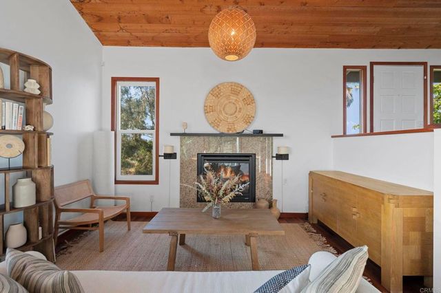 1551 Via Del Corvo, San Marcos, CA 92078