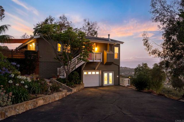 1551 Via Del Corvo, San Marcos, CA 92078