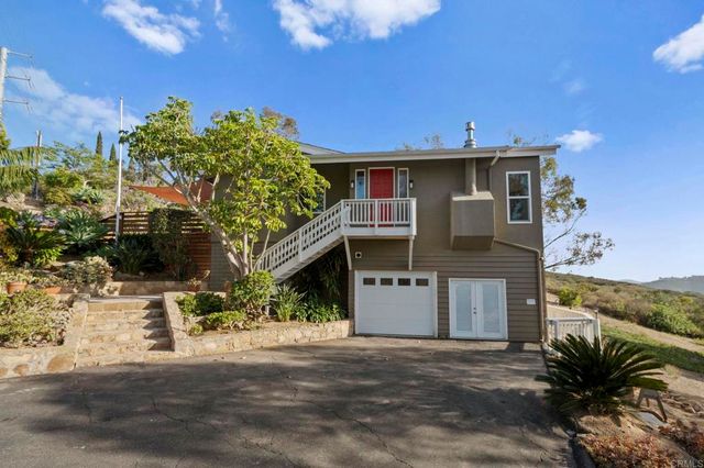 1551 Via Del Corvo, San Marcos, CA 92078