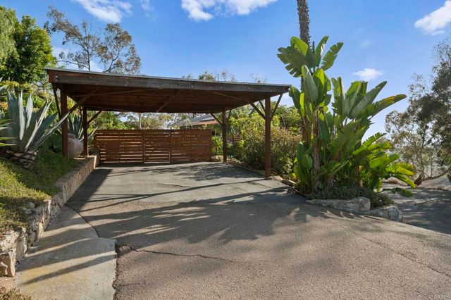1551 Via Del Corvo, San Marcos, CA 92078