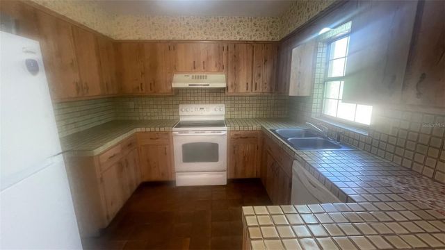 2124 NE 58TH STREET, Ocala, FL 34479