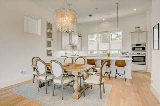 3317 W 11th Street, Houston, TX 77008