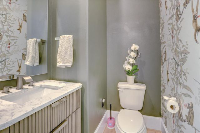 3317 W 11th Street, Houston, TX 77008