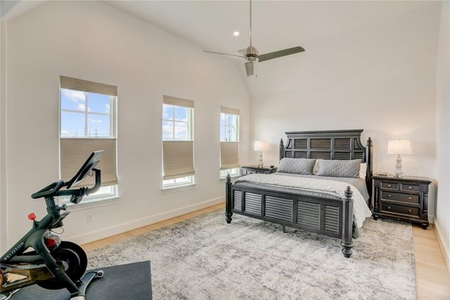 3317 W 11th Street, Houston, TX 77008