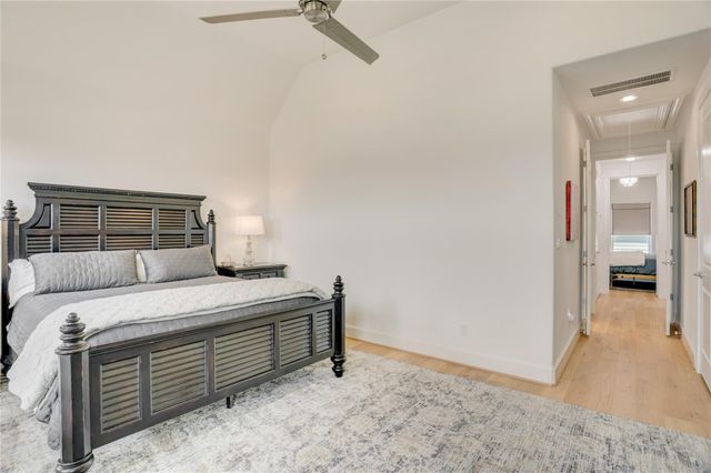 3317 W 11th Street, Houston, TX 77008