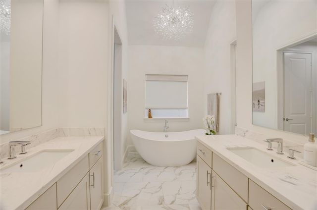 3317 W 11th Street, Houston, TX 77008