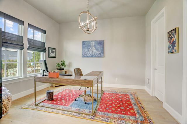 3317 W 11th Street, Houston, TX 77008