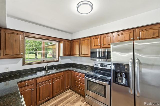 29940 29 Mile Road, Lenox, MI 48048