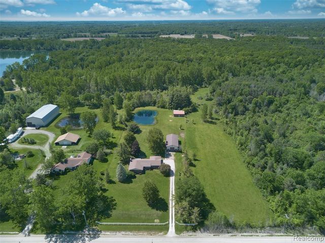 29940 29 Mile Road, Lenox, MI 48048