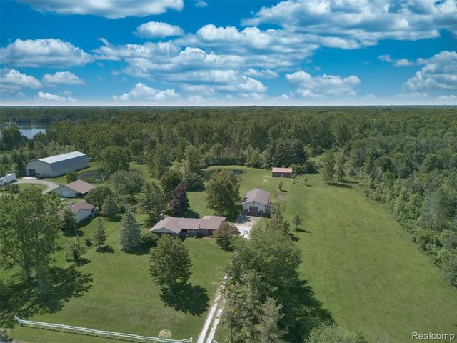 29940 29 Mile Road, Lenox, MI 48048