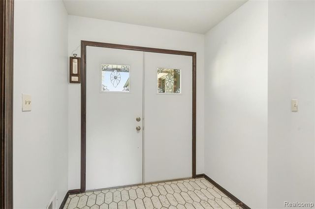 29940 29 Mile Road, Lenox, MI 48048