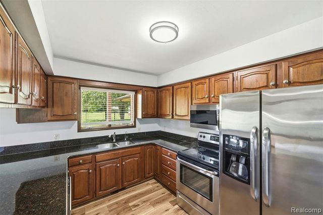 29940 29 Mile Road, Lenox, MI 48048