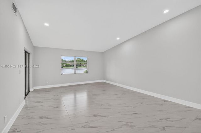 8127 Songbird Ter, Boca Raton, FL 33496