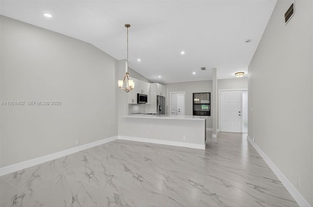 8127 Songbird Ter, Boca Raton, FL 33496