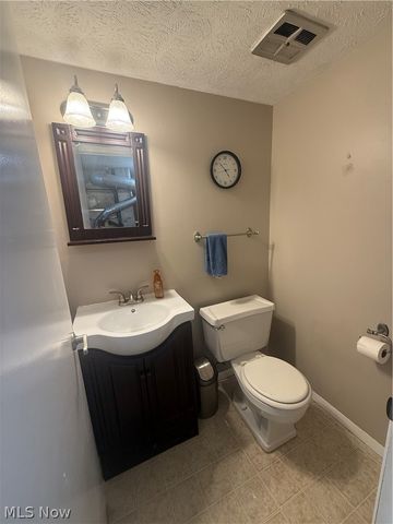 20462 Williamsburg Court, Middleburg Heights, OH 44130