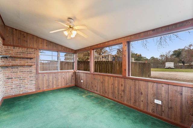 26789 Hanna Road, Oak Ridge North, TX 77385