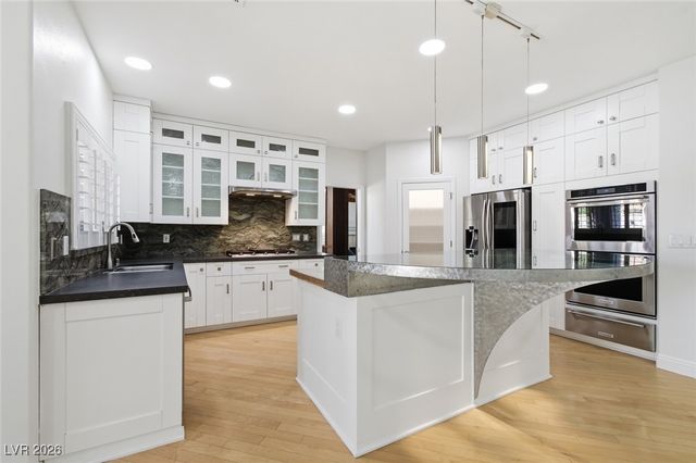 1802 Alisal Court, Henderson, NV 89074