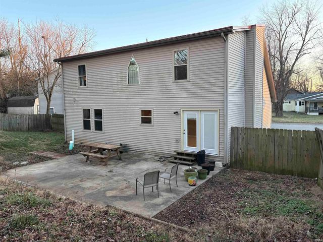 7970 Alexandra Lane, Newburgh, IN 47630