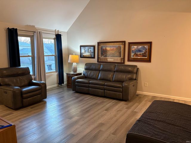 7970 Alexandra Lane, Newburgh, IN 47630