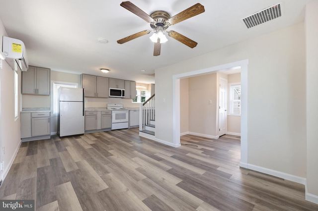 313 E MAIN ST, Thurmont, MD 21788