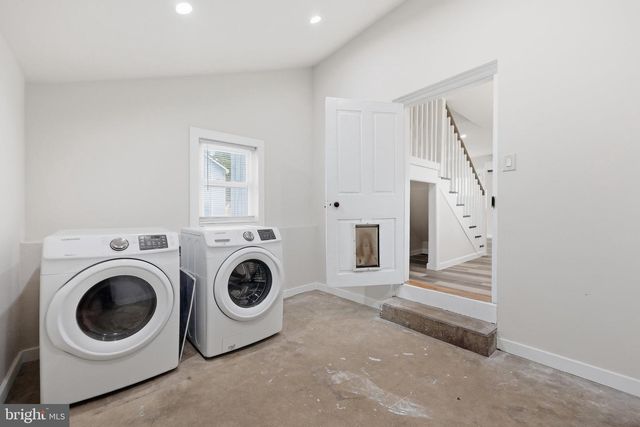 313 E MAIN ST, Thurmont, MD 21788