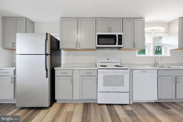 313 E MAIN ST, Thurmont, MD 21788