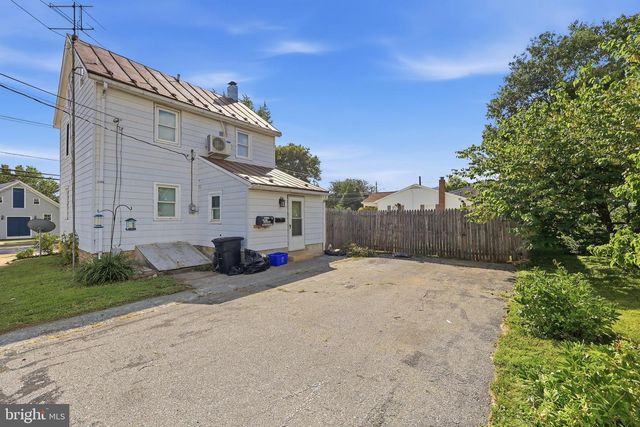 313 E MAIN ST, Thurmont, MD 21788