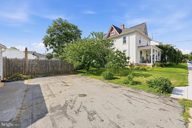 313 E MAIN ST, Thurmont, MD 21788