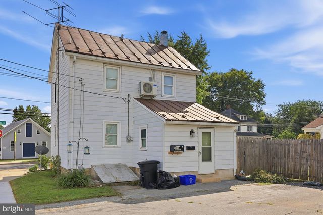 313 E MAIN ST, Thurmont, MD 21788