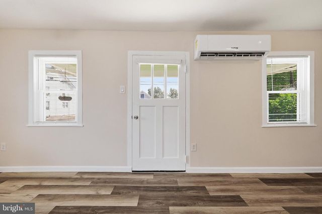 313 E MAIN ST, Thurmont, MD 21788