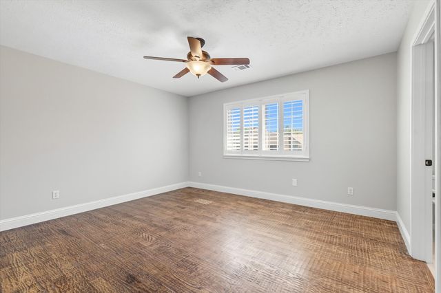 7632 Tallow Drive, Irving, TX 75063