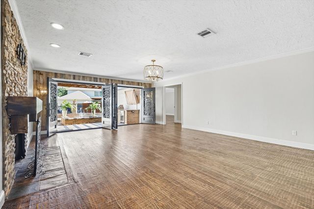 7632 Tallow Drive, Irving, TX 75063