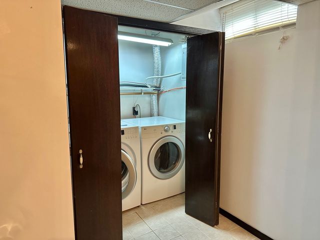 1624 Crestline Drive, Clinton, IA 57232