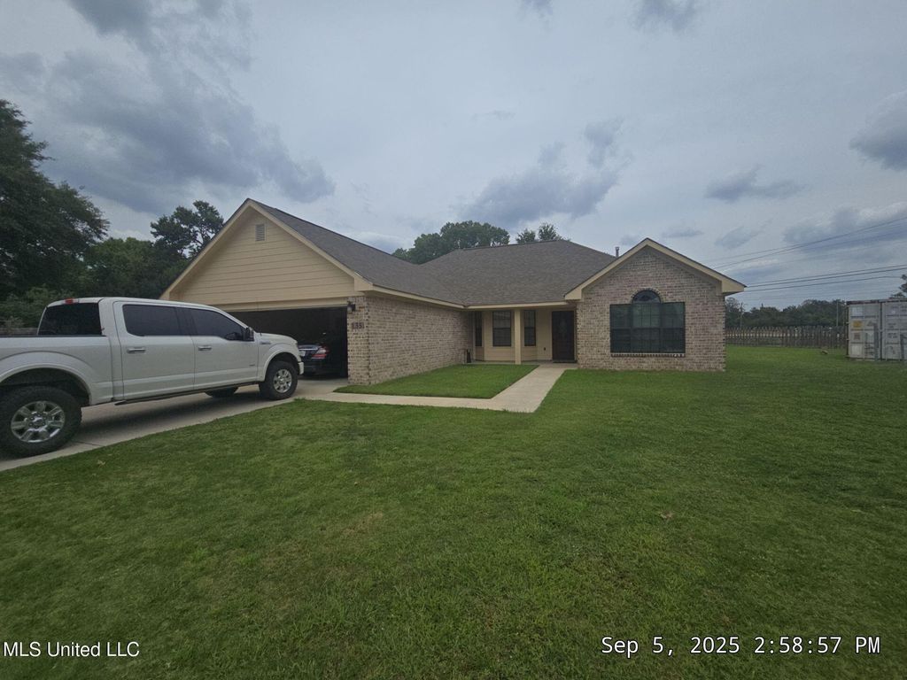 135 Baird Avenue, Indianola, MS 38751