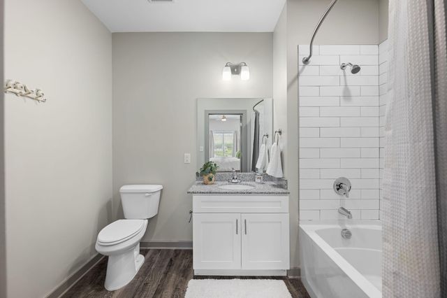 782 Riverfront Parkway 416, Chattanooga, TN 37402