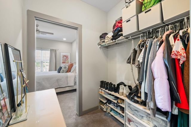 782 Riverfront Parkway 416, Chattanooga, TN 37402