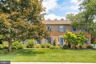 1781 S MEADOW DR, Mechanicsburg, PA 17055