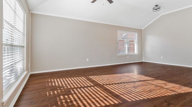 527 Alameda Avenue, Duncanville, TX 75137