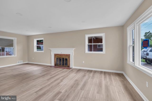 7536 ABBINGTON DR, Oxon Hill, MD 20745