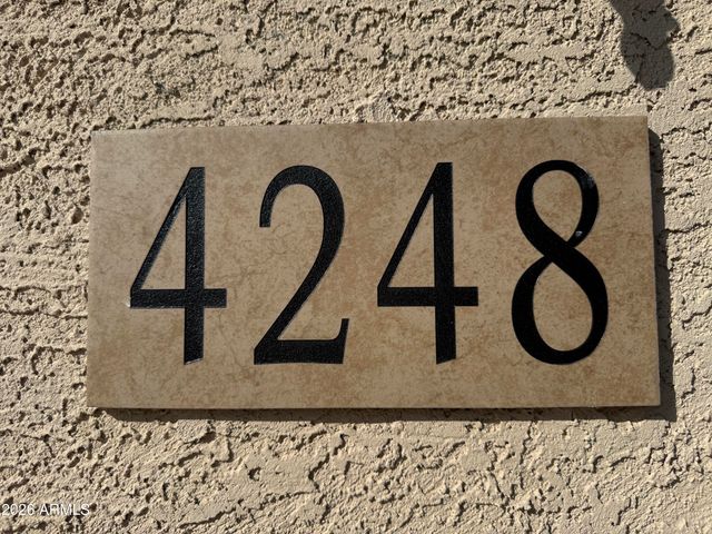 4248 W Brenley Drive, San Tan Valley, AZ 85144