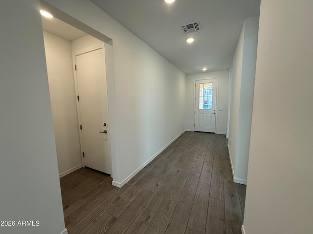 4248 W Brenley Drive, San Tan Valley, AZ 85144