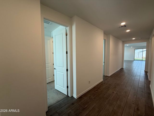 4248 W Brenley Drive, San Tan Valley, AZ 85144