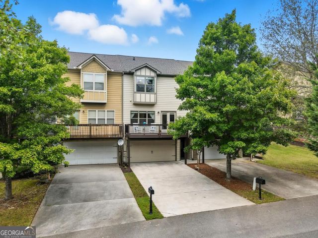 405 Royal Crescent Lane E, Canton, GA 30115