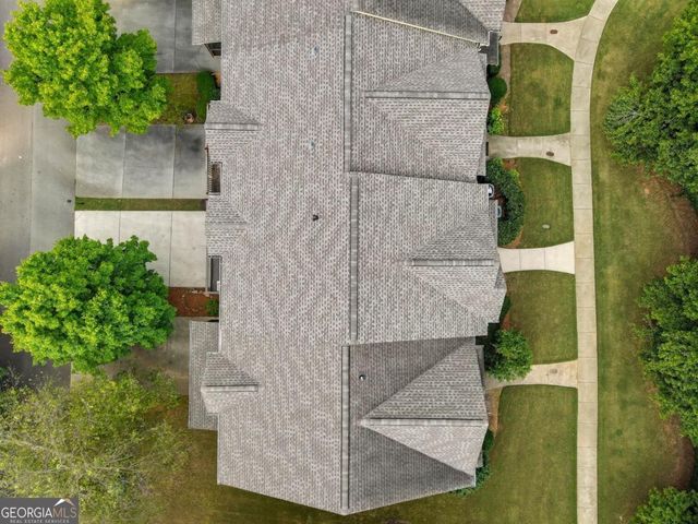 405 Royal Crescent Lane E, Canton, GA 30115